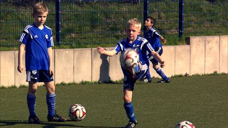 球场外电影,高科技产品引领新视界革命