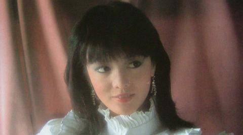 香港演员郑裕玲,荧屏传奇之星闪耀旅程