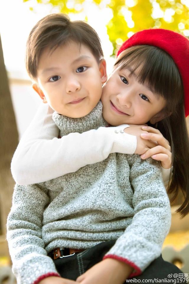 公众视角下的多元观点，明星哥妹最新相珊热议